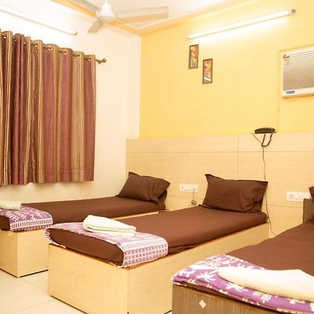 Srujan Sarai Service Apartment Мумбай Екстериор снимка